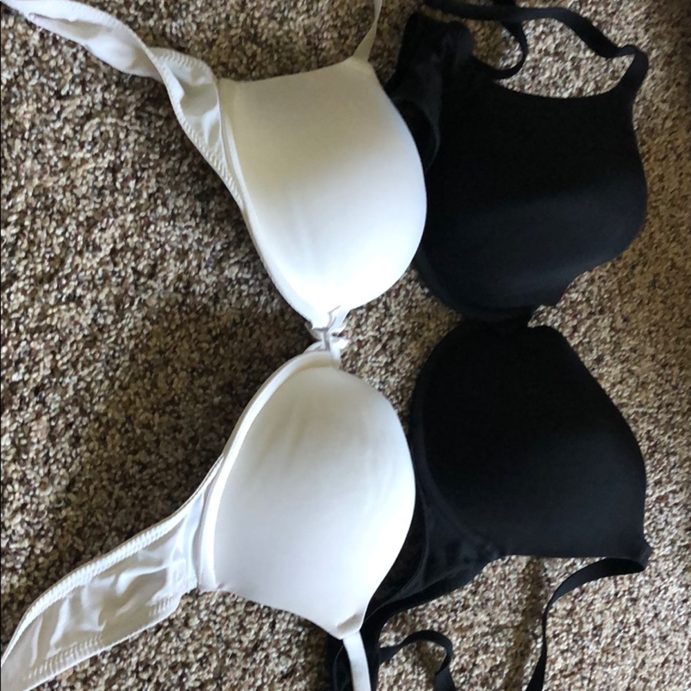 White and black bra set